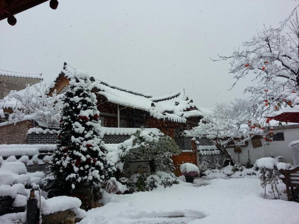 Hanok Madang Villa Jeonju Eksteriør bilde