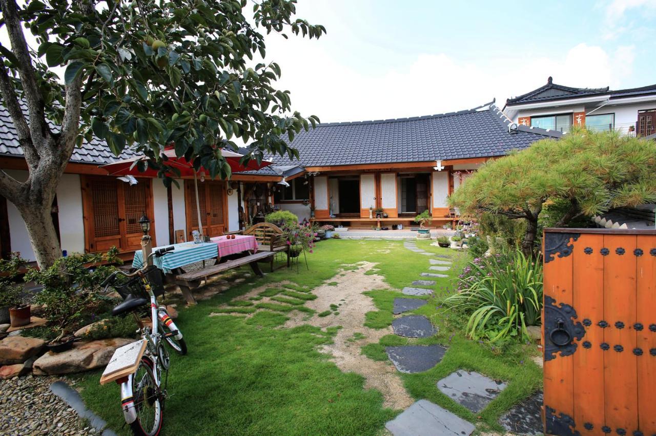 Hanok Madang Villa Jeonju Eksteriør bilde