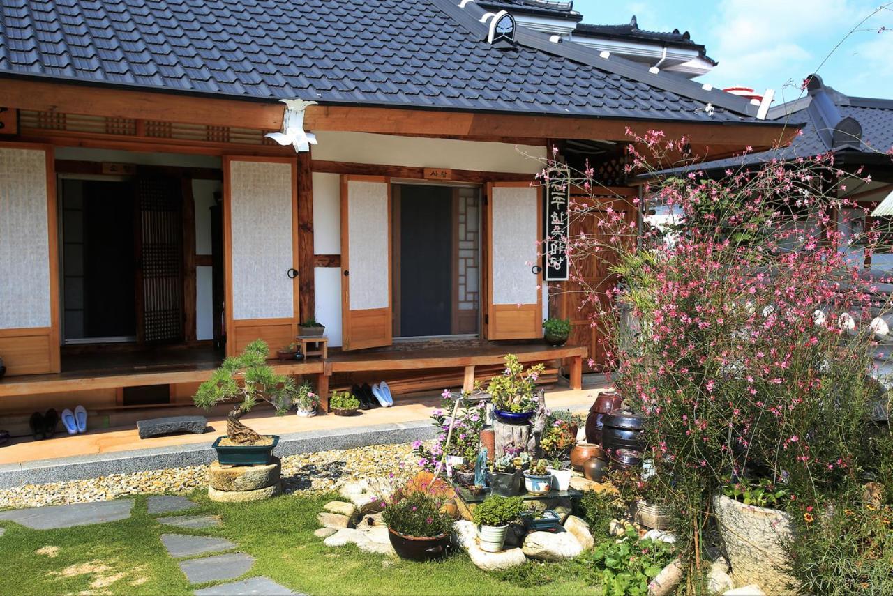 Hanok Madang Villa Jeonju Eksteriør bilde