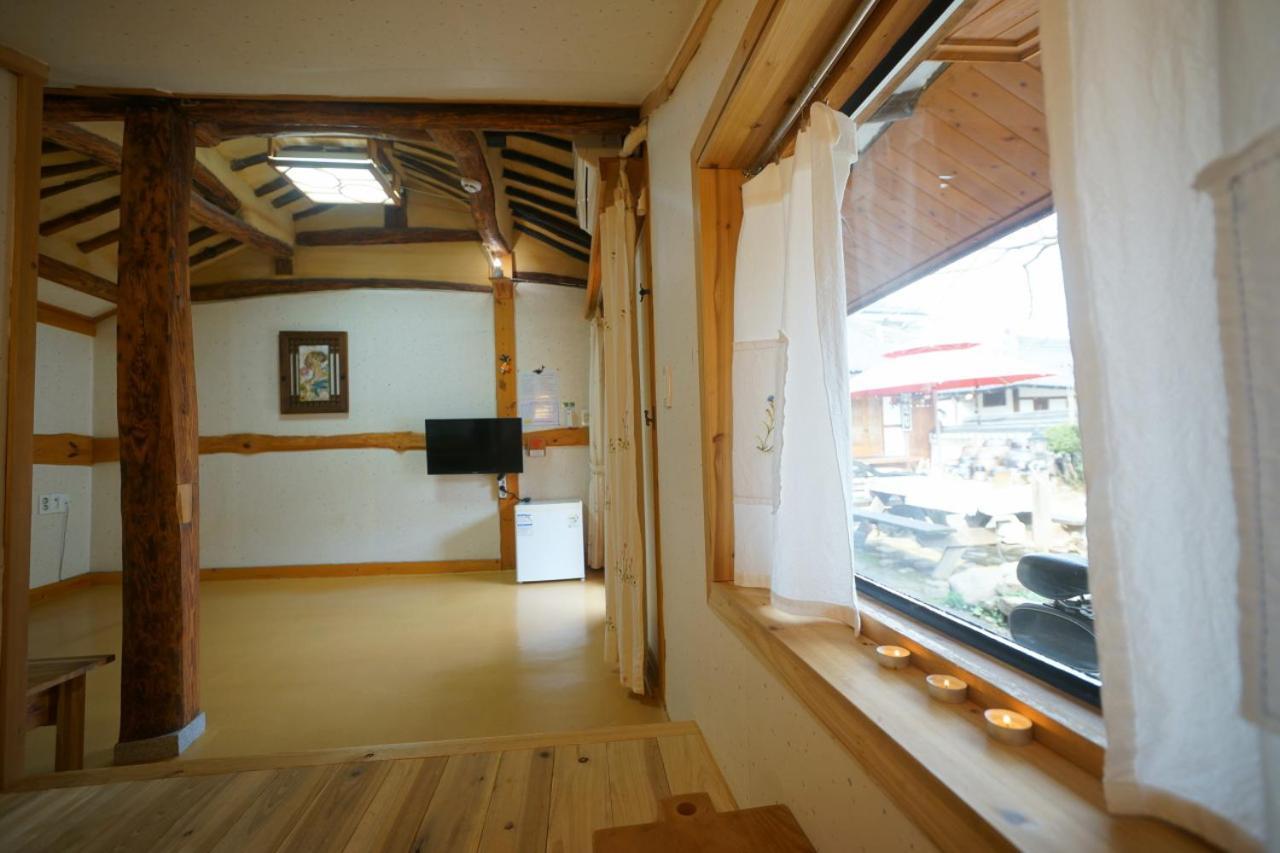 Hanok Madang Villa Jeonju Eksteriør bilde